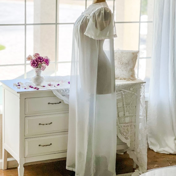 1930s Nightgown With Embroidered Butterflies Vintage … Gem