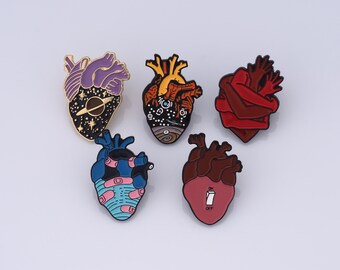 Alfileres de corazones, insignia de corazones, broche divertido, alfileres de broche de esmalte, alfileres de sombrero, alfileres de mochila, colección de insignias, regalos para ella