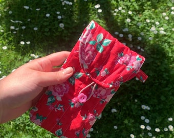 Sunglasses case, glasses case with floral and cherry pattern, quilted, sunglasses bag, gift idea, handmade with flower button