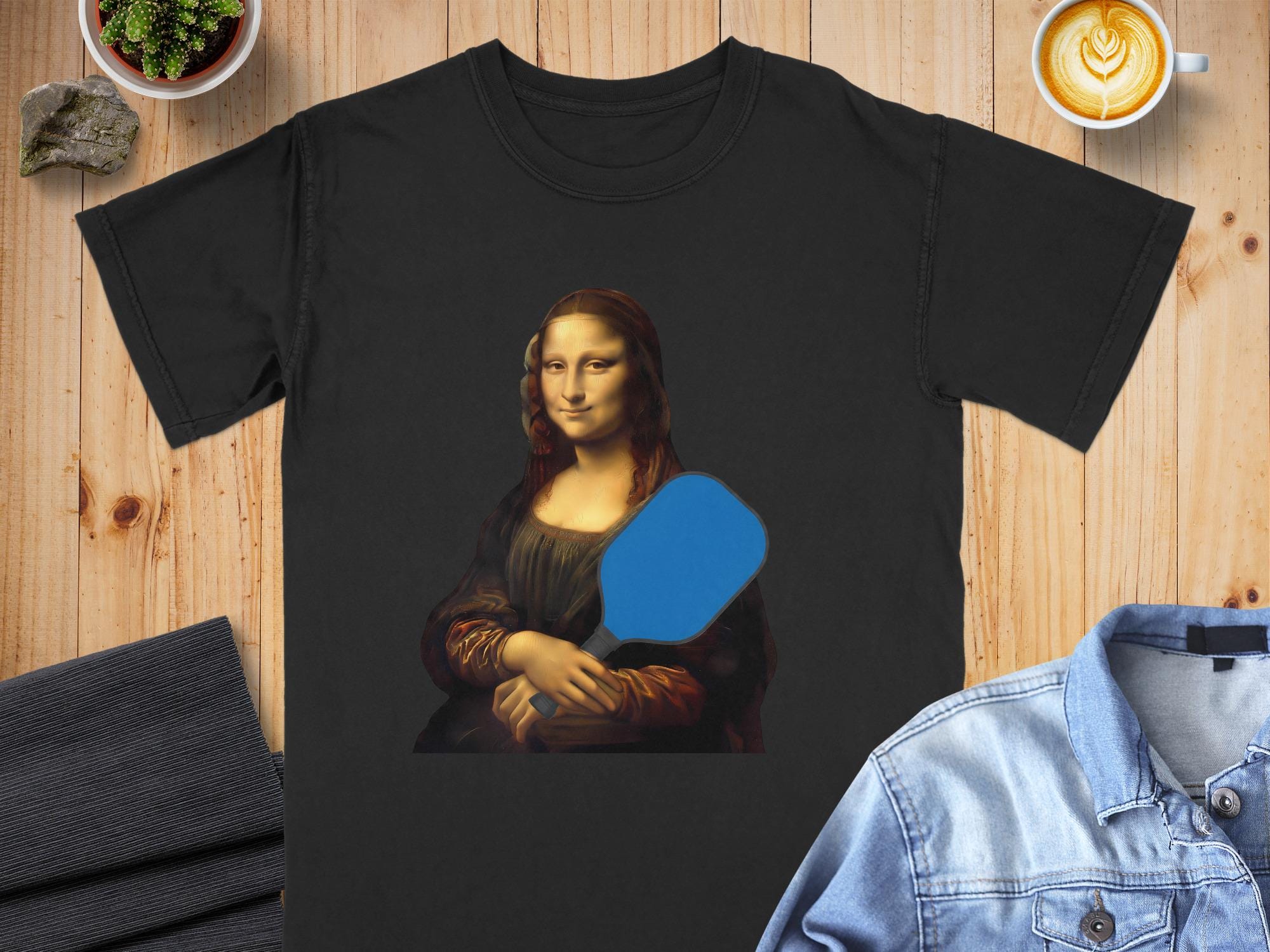 Mona Lisa Pickleball T-Shirt: Funny Art Lover Gift - Comfort Colors