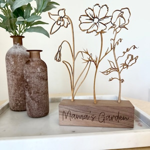 Wood Birth Flower Garden - Flower Decoration - Gifts for Mom - Custom Wood Gifts - Walnut Wood Art - Mother's Day Gift - Gifts for Her