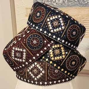 Traditionelle bestickte runde Kappe für Männer / Frauen. Größe 22 Zoll Rund. Kostenloser Versand alle USA