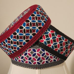 Traditionelle bestickte runde Kappe für Männer / Frauen. Größe 22 Zoll Rund. Kostenloser Versand alle USA