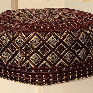 Traditionelle bestickte runde Kappe für Männer / Frauen. Größe 22 Zoll rund. Kostenloser Versand in ganz USA