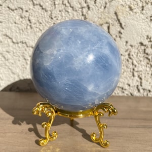78.6mm 708g High Quality Natural Blue Celestite Sphere, Small Area Rainbow, Mineral Specimen, Crystal Healing Energy, Gift, With Stand