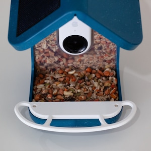 Replacement Perch with extra integrated landing perch for Bird Buddy stock perch - with threaded brass inserts - does not include Bird Buddy