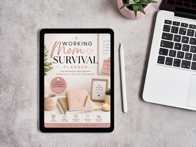 Pode incluir: Um tablet digital exibe um "Working Mom Survival Planner" com texto rosa e branco. A imagem inclui um laptop, uma caneta branca, uma pequena planta em vaso, um caderno e uma caneca de caf&eacute;. O design do planejador inclui &iacute;cones e a frase "Because you can do hard things."