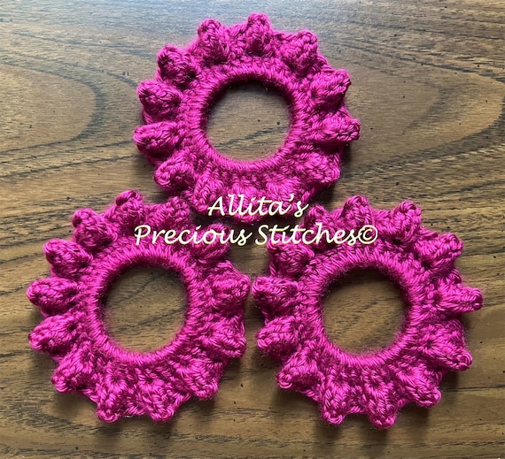 Handmade Crochet Hair Scrunchies, Fuchsia Acrylic Set of 3  display picture 3
