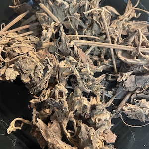 Patchouli leaves, dried, organic.