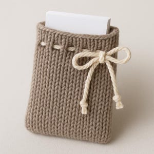 Patro pdf pochette à cartes tricotées/ business card holder pattern