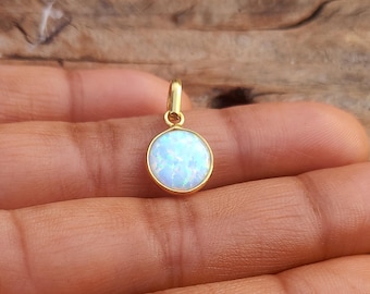 Handmade 18k Gold Australian Opal Charm Pendant
