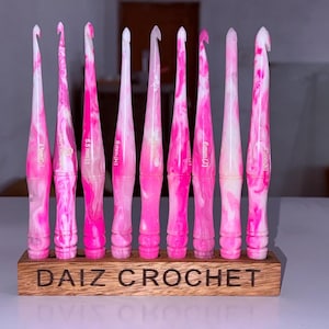 Pink Swirl Resin Crochet Hook Set: Ergonomic Glitter Knitting Tools, Resin Hooks for crochet lovers  (4mm-10mm)