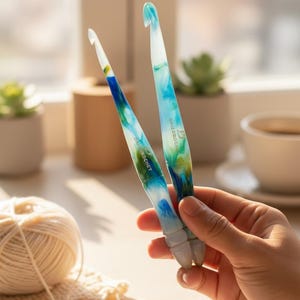 Peacock Resin Crochet Hook Set: Peacock Ocean Swirl Ergonomic Hooks, 4-10mm
