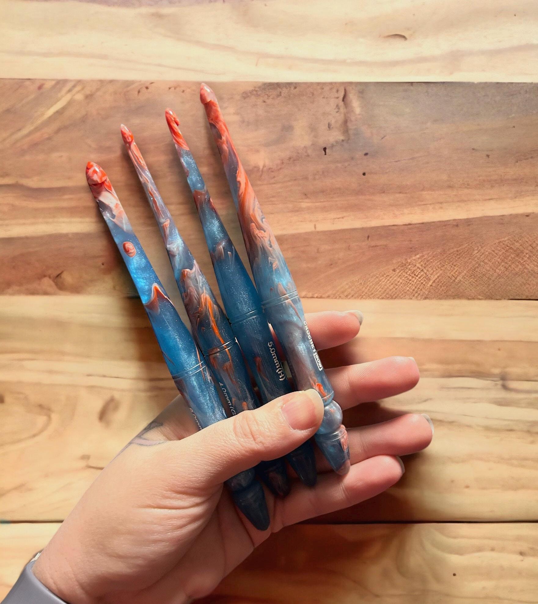 Ergonomic Resin Crochet Hook Set: Glitter Handle, 4mm-10mm