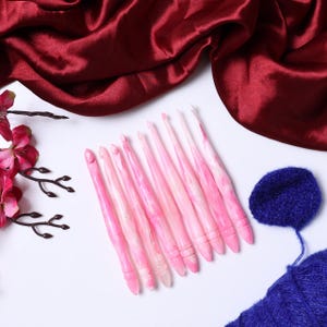 Crochet Hook Set Resin Crochet Hooks Comfortable Grip - Handmade Crochet Hook - Custom Ergonomic Glitter Crochet Knitting Tools
