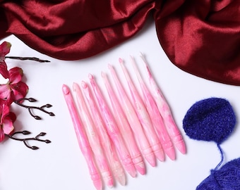Resin Crochet Hook Set: Ergonomic Glitter Knitting Tools (4mm-10mm)