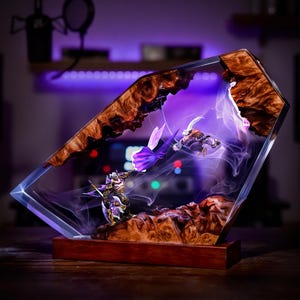 Darius Sett Resin Lamp, League of Legends Epoxy Led Night Light, Noxus Battle Diorama, LoL Gamer Room Decor, Gaming Desk Lamp Gift