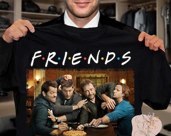 Camiseta sobrenatural de Friends, camisa de Dean Winchester, camisa de serie de televisión, camiseta sobrenatural, camisas de Sam y Dean, camisa de los hermanos Winchester