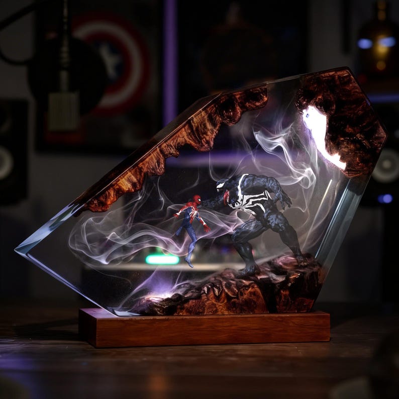 Spider Man Night Light, Comics Superhero Resin Art Lamp, Gift For Him, Room Decor, Custom Figure Epoxy, Desk Decor, Gaming Room Decor
