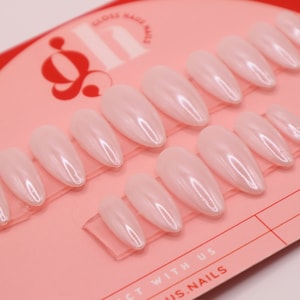 White Glazed Nails | Hailey Bieber Nails | Press on Nails | Almond Nails | Fall Nails | Winter Nails | Cute Nails | White Chrome Nails