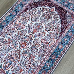 Personalized Prayer Rug – Soft Islamic Sajadah Mat for Home & Worship, Muslim Janamaz, Custom Color Size Gift for Ramadan Eid