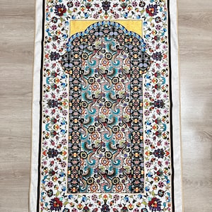 Floral Muslim Prayer Rug: Traditional Islamic Design Luxury Prayer Rug, Prayer Rug For Muslim, Prayer Mat, Janamaz, Gebetsteppich