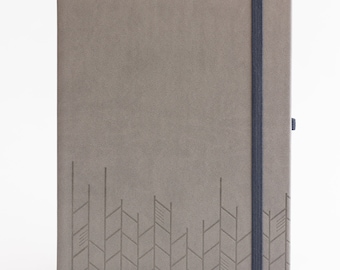 Angular Adventures A5 Dot Grid Journal med inbunden vegansk läderpärm