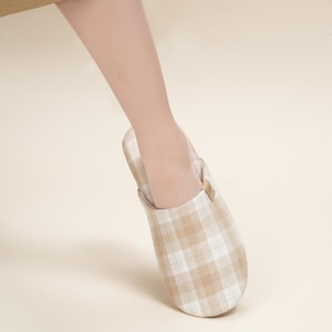 Check Cotton Women&#39;s Slippers Indoor Men&#39;s Shoes Breathable Comfortable Lightweight Quiet Washable