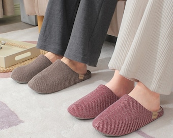 Women Slippers Foot Massaging Slippers Indoor Rubber Sole Bubbles Cushion