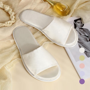 Wedding Slippers Bride Bridal Getting Ready Slippers Shower Gift Bride to Be Wedding Gift for Bride Honeymoon Bridesmaid Travel Slippers