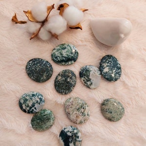 Indian moss agate pebble
