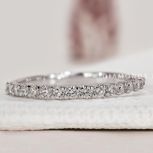 Diamond Wedding Band for Wife Round Diamond Stack Ring for Women Matching Band for Engagement Ring Solid Yellow Rose White Ring for Gift