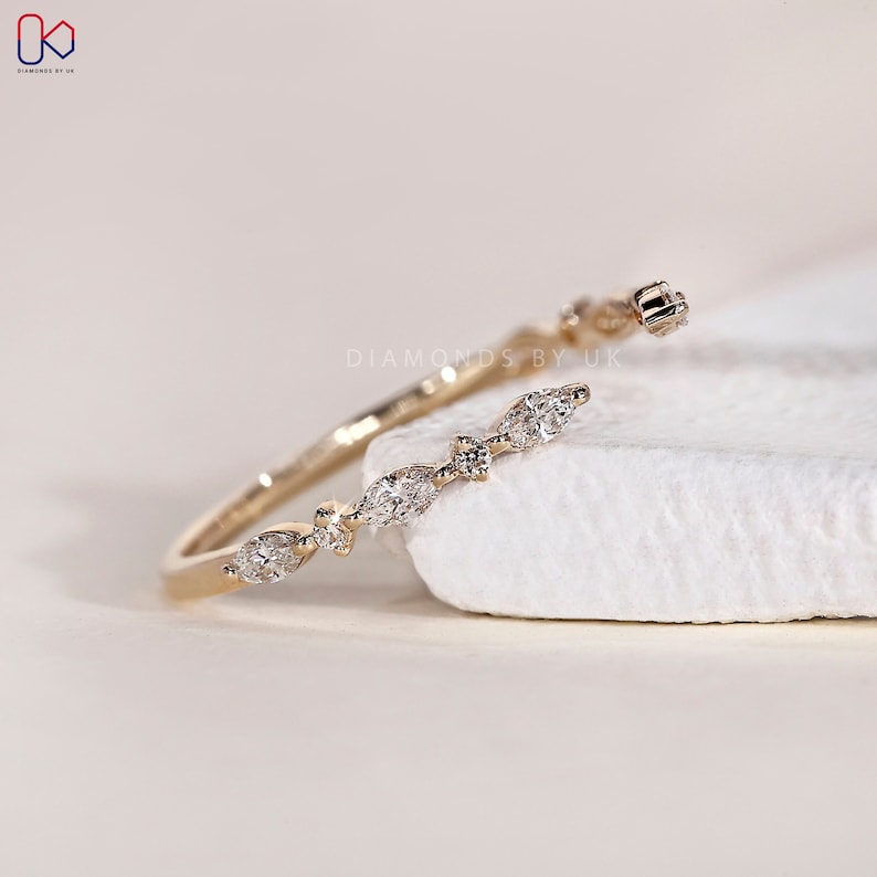 lab grown diamond band