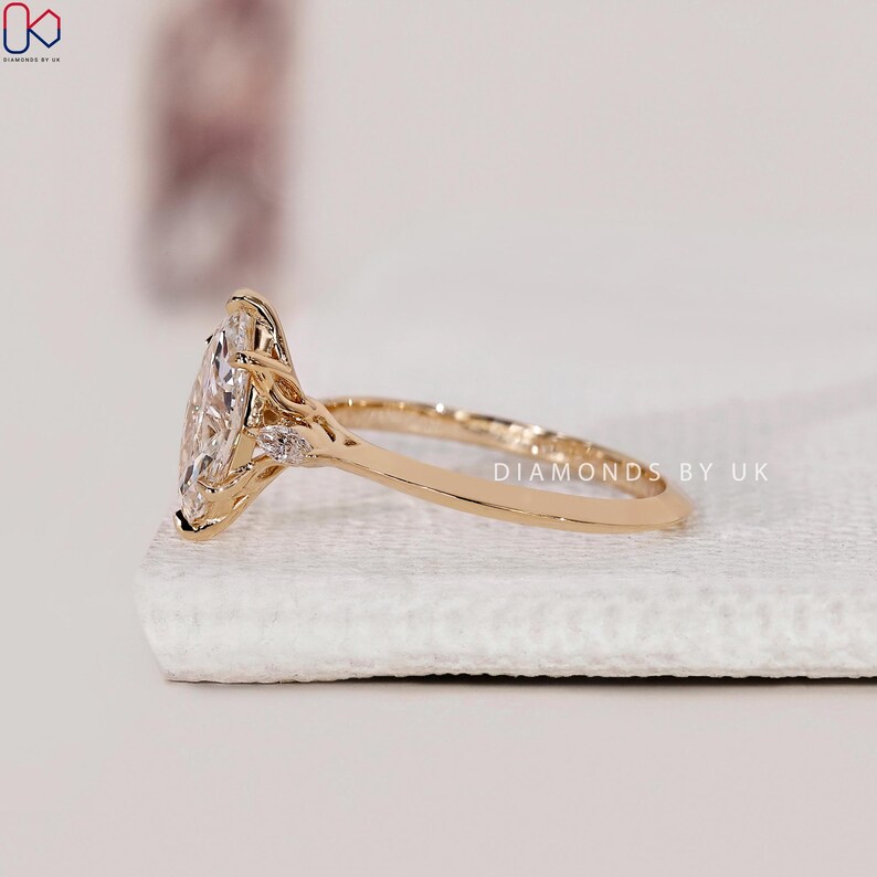 lab diamond Wedding ring
diamond wedding band
