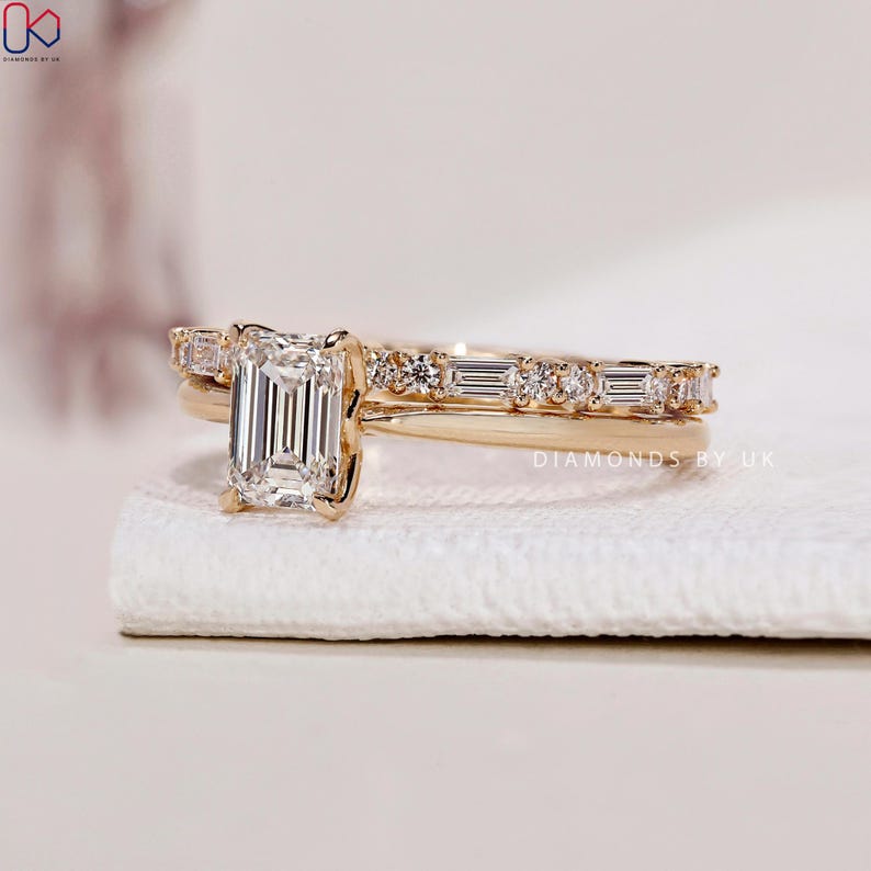stacked bridal set
womans wedding set