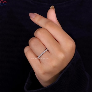 engagement ring
lab diamond
