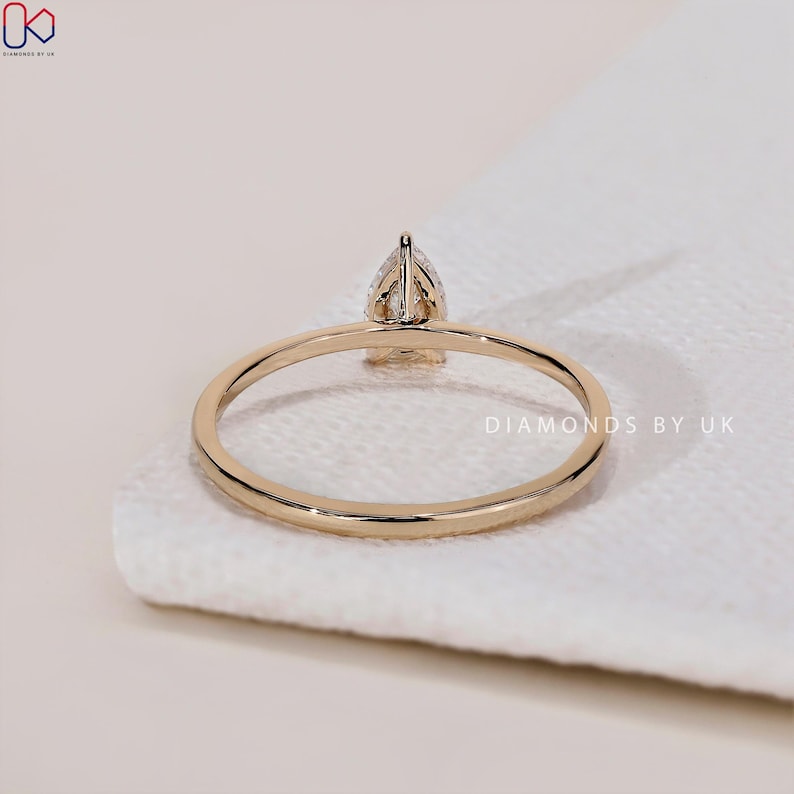 white gold ring 
rose gold ring