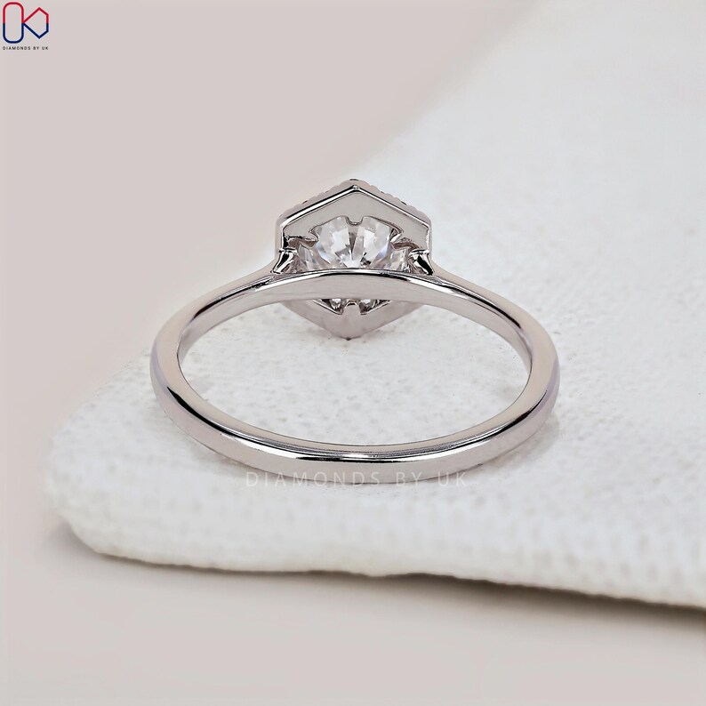 rose gold ring
yellow colour gold ring