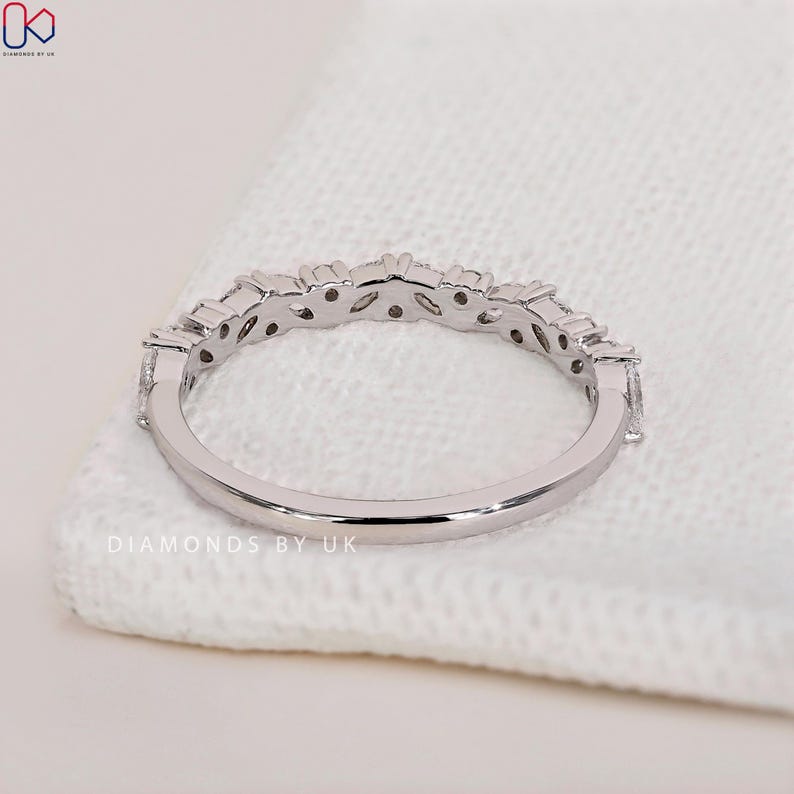 10k solid gold ring 
14k solid gold ring