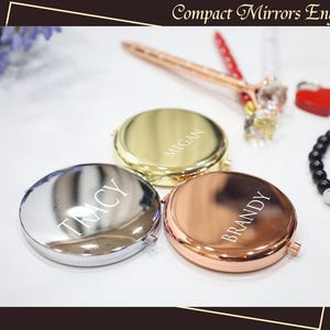 Personalized Compact Mirror Custom Name Classic Compact Mirror Unique Wedding Gift Bachelorette Bridal Shower Gifts Large Compact Mirror