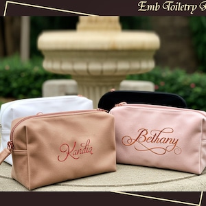 Personalized Bridesmaid Pouch, Makeup Velvet Bag, Mother&#39;s Day Gifts, Travel Toiletry Bag, Cosmetic Bags, Customized Wedding Velvet Bags