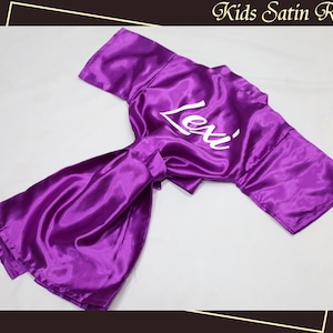 Kimono per bambini, vestaglia da sposa personalizzata, vestaglia personalizzata, vestaglia personalizzata, regalo per damigella d&#39;onore, vestaglia per addio al nubilato, vestaglia per compleanno, vestaglia in raso, regalo per lei