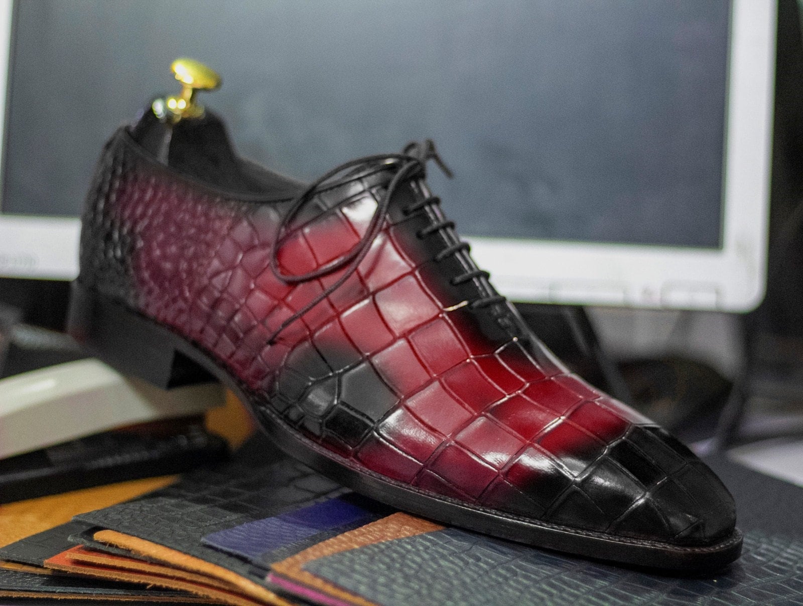 Men Dress Shoes-Alligator-Red