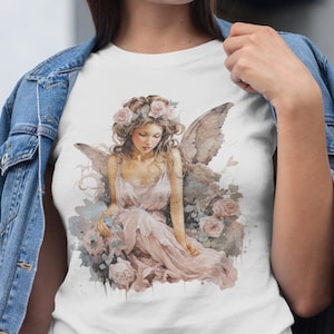 Ángel gráfico vintage Camiseta unisex Softstyle, camiseta de ángel, camiseta de hadas, accesorios boho chique, chica mariposa, regalo de duendecillo vintage, jmj,