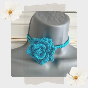 Boho Flower Choker: Handcrafted Crochet Necklace for Glamorous Gifts