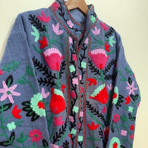 Indian Handmade Suzani Jacke, Vintage Cotton Suzani Jacket, Floral Short Suzani Coat, Winter TNT Jacket, Colorful Embroidery Suzani Jacket