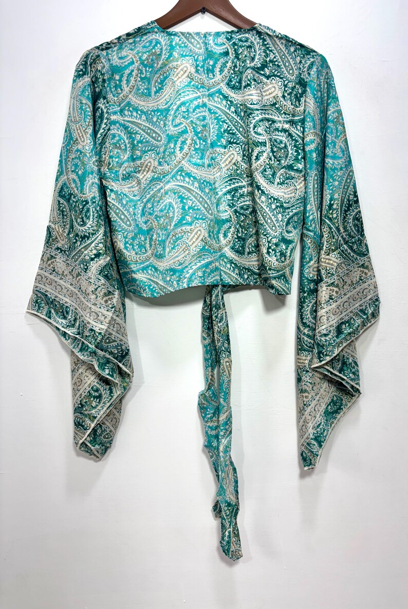 Tie and Dye Silk Crop Top | Indian Silk Tie Dye Top | Bell Sleeves Top | Front Tie Top | Silk Crop Top | Boho Hippie Crepe Beach Crop Top. Bell Sleeve Plus Size Tie Top, Bohemian Wrap Top, 3 Way Tie Hippie Boho Blouse, Flare Sleeves, Paisley Print, 70s Top, Silk Retro Top.