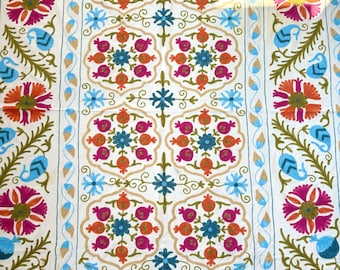 Indian Hand Embroidered Suzani Throw, Suzani Bedspread Tapestry, Indian Vintage Suzani, Embroidery Table Runner Colorful Suzani Wall Hanging