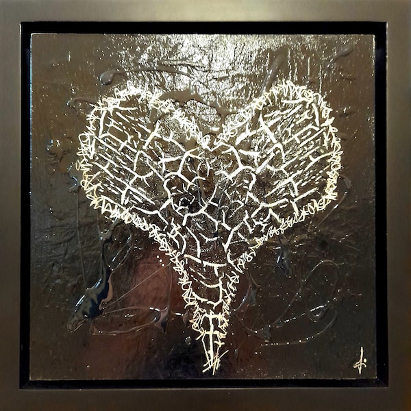 Coeur dArgent 2, petite oeuvre originale encadrée 10x10 noir Argent texturée, coeur métalique, cadeau St-Valentin