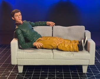 1:12 scale old sofa Prop
